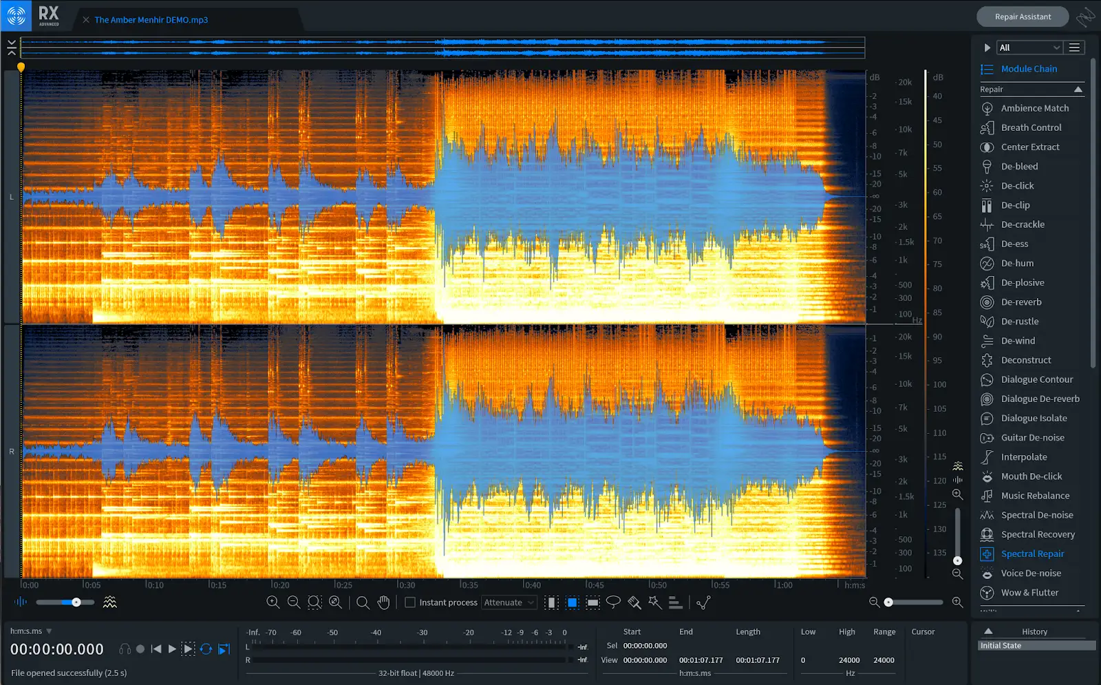 Interfaz del software de restauración de audio iZotope RX mostrando el análisis de un espectrograma y la lista de módulos de reparación.